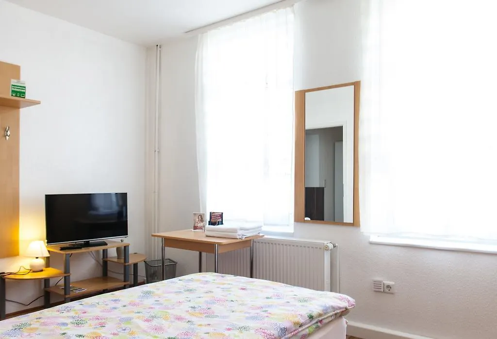 Hotel Pension Klingenstr. 23 Lipsia 2*,  Germania